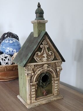 ✨ Architectural Gem: Vintage-Inspired Victorian Birdhouse Bird Feeder Garden ✨